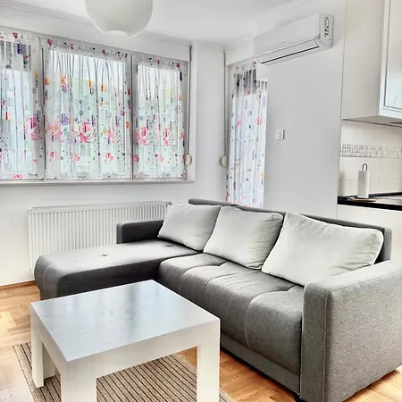 The Victoria شقة *